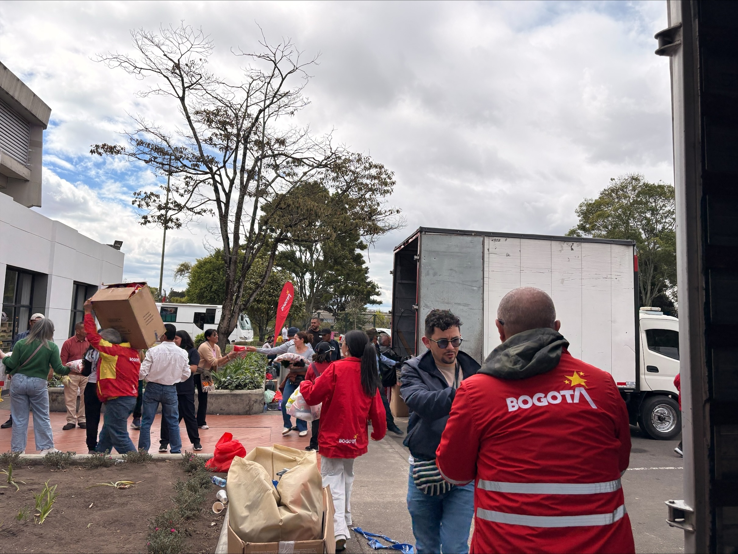 Jornada de entrega de ayudas y donaciones